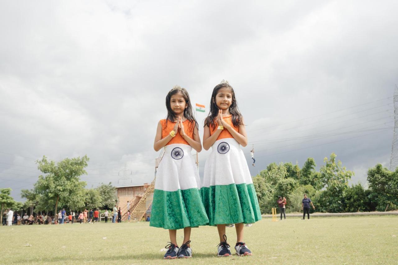 Madhavgarh Farm & Resort Gurgaon Eksteriør bilde